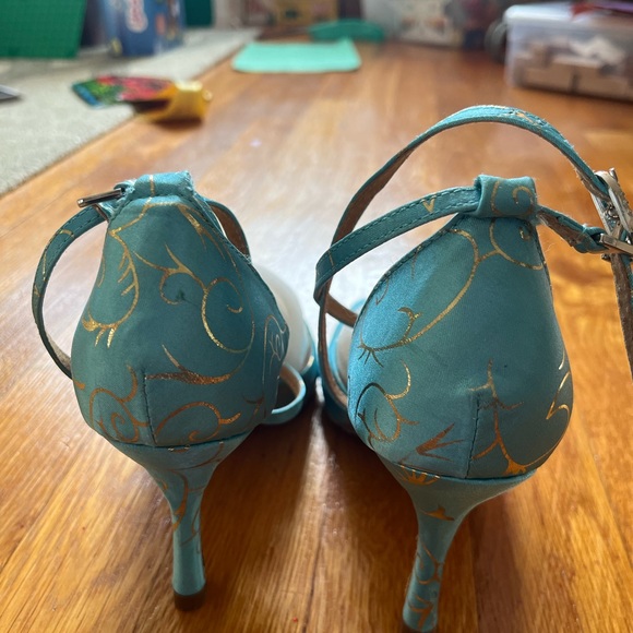 Turquoise ballroom dance shoes - Picture 2 of 6